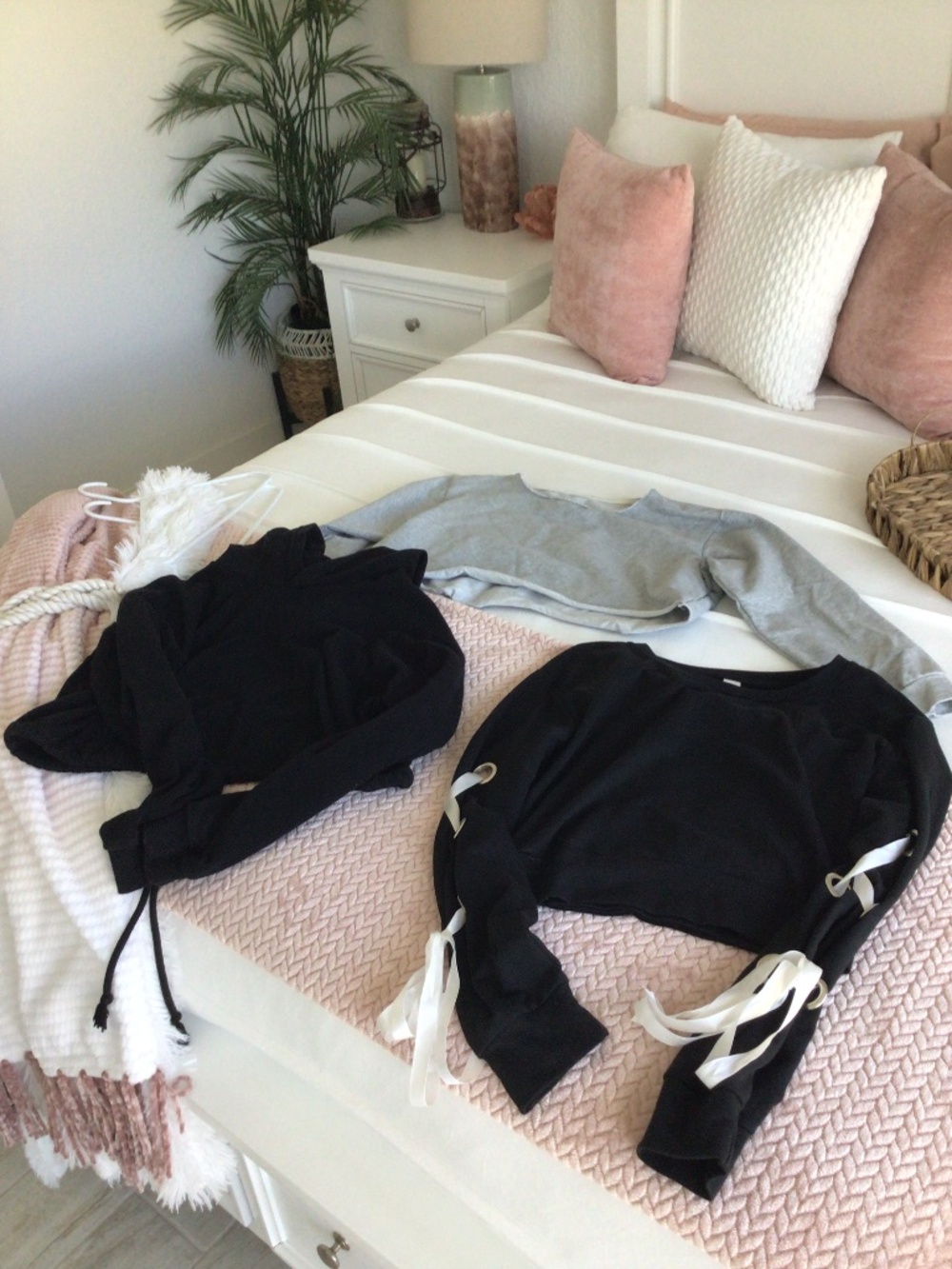 Set of 3 crop tops